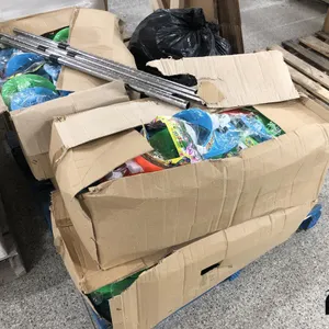 Quantity of Fan Hats and More
 UNRESERVED