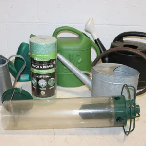 Watering Cans & Supplies