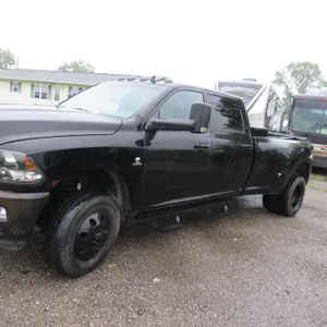 2015 Dodge Pickup Truck
