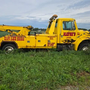 1998 International 4700 Wrecker Truck