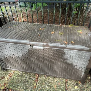 SUNCAST outdoor storage chest