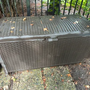 SUNCAST outdoor storage chest