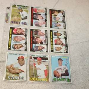 Vintage Topps Baseball Cards
