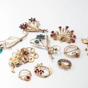 Group of 10 Vintage Gold Fill Brooches