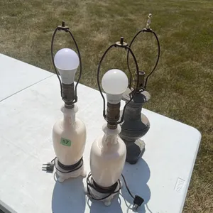 3 lamps - 2 are Aladdin - vintage