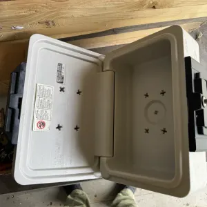 Sentry 1100 Safe