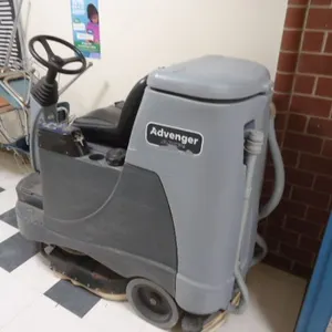 Advenger AXP Floor Scrubber
