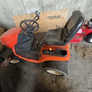 Kubota  GR2120 Riding Mower