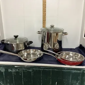 STAINLESS STEEL STOCK POT, (3) FRY PANS, POT