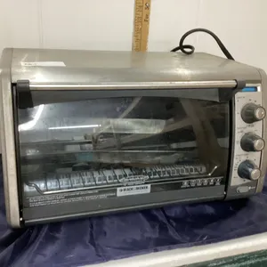 B&D TOASTER OVEN