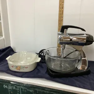 VINTAGE MIXMASTER & CASSEROLE DISH