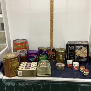 COLLECTION OF TINS, (2) SETS OF SALT & PEPPER SHAKERS, TIN BEER KEG