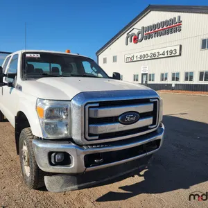 2014 Ford F350 Crew Cab Flatbed Truck
 UNRESERVED