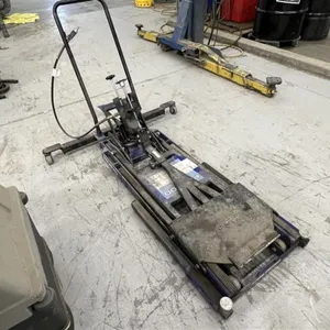 Polaris 1250lbs Utility Lift
 UNRESERVED