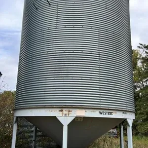 1950 bushel Westeel Rosco bin on Westeel hopper cone on legs, Bin #13