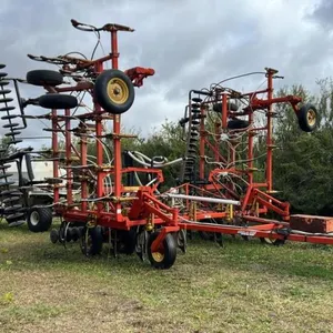 40’,  Bourgault FH536-40 Series 230 Air seeder, Drill S/N 814757,  Cart S/N 2665