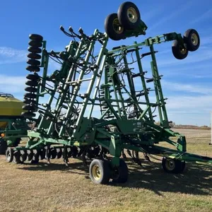 JD 1820 air drill and JD 1910 air cart, Air drill S/N X700214, Air Cart S/N H700338