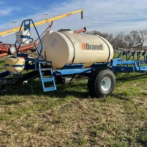 80’ Brandt QF1000 sprayer