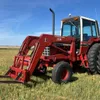 IH 1086 2WD tractor, S/N 48717