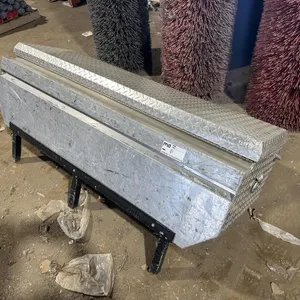 Buyers Toolbox (60" x 20" x 15")
 UNRESERVED