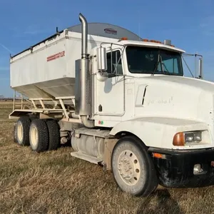 1993 Kenworth t/a Tender truck, 322,142 showing,  VIN: 2XKBD59X0PM929391, SAFETIED, Owner: C.T. Wilson Farms, Seller: Fraser Auction _________________