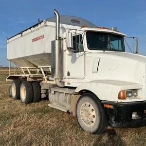 1993 Kenworth t/a Tender truck, 322,139 showing,  VIN: 2XKBD59X0PM929391, Owner: C.T. Wilson Farms, Seller: Fraser Auction ______________________