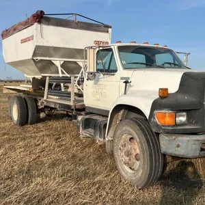 1997 Ford F800 s/a Tender truck, 160,475 showing,  VIN: 1FDYF80E0VVA27166, Safetied, Owner: C.T. Wilson Farms, Seller: Fraser Auction ________________