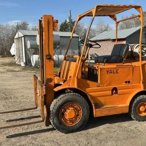 Yale Approx 4000 pound propane forklift