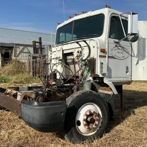 Cab and front axle for International highway tractor, (Parts Only)