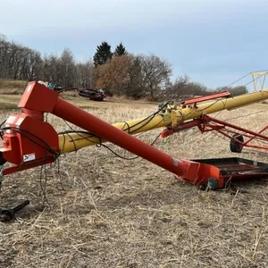 Westfield MK100-61 pto swing hopper auger, S/N 154094