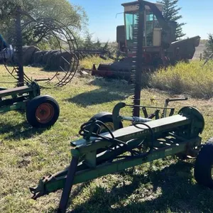 7’ JD 37 bar mower, S/N 021015E