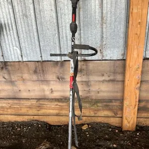 Troy built 4 cycle gas powered weed whipper