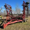 28’ CaseIH 5600 chisel plow