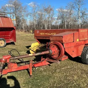 NH 320 sqr baler, S/N 377885