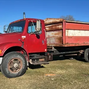IH 4700 s/a grain truck, 207,856 showing,  VIN: 1HTSCCFP9LH239951, Owner: Eric E Linde, Seller: Fraser Auction _______________________