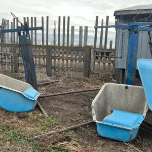 Lewis cattle oiler parts