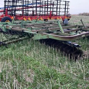 24' JD 230 tandem disc, S/N 028362A