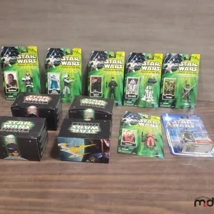 Box w/ Star Wars Power Of The Force Figures
 UNRESERVED