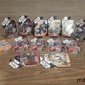 Box w/ Star Wars Misc. Action Figures
 UNRESERVED