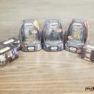Box w/ Star Wars Titanium Series Statue Figures
 UNRESERVED