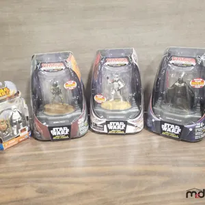 Box w/ Star Wars Titanium Series Statue Figures
 UNRESERVED