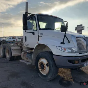 2009 International TranStar 8500 T/A Semi Truck
