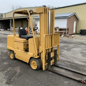 Caterpillar T608 Forklift
 UNRESERVED