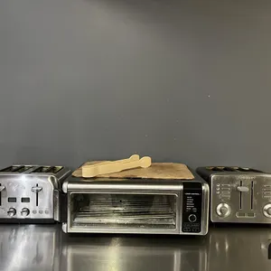 (2) Toasters & Toaster Oven
 UNRESERVED