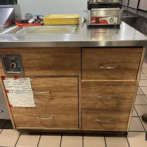 Soup Warmer & Cabinet
 UNRESERVED