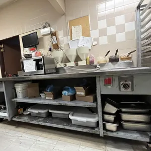 Stainless Counter w/ Warmer
 UNRESERVED