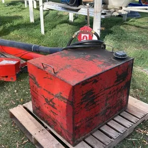 Skid tank w/ push pull hand pump