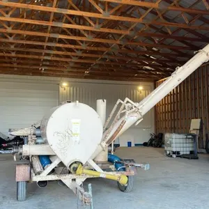 REM 1026 Grain Vac tri fold auger, S/N RM-94-1026-1761