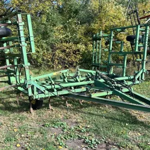 24’ JD 1000 tillage,