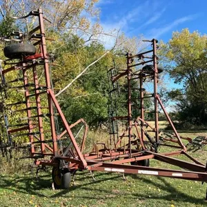 34' Morris Challenger L-320 tillage